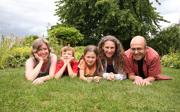 Als Familie zusammen Zeit in der Natur verbringen., Foto: C. Kuchem, Lizenz: NABU