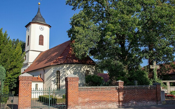 Dorfkirche Wustermark, Foto: ScottyScout, Lizenz: TMB-Fotoarchiv