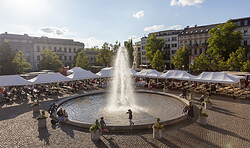 Weinmarkt auf dem Luisenplatz