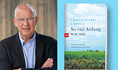 Autor Christhard Läpple mit seinem Buch "So viel Anfang war nie", Foto: Andreas Schoelzel, Lizenz: Netzeband Kultur