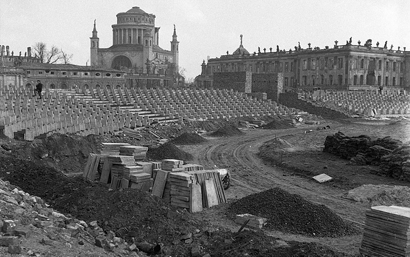 Foto: Bau des ETS, 1948-49 © Potsdam Museum, FS21008-4, Foto Gerhard Hillmer