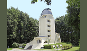 Foto: Einstein Turm Potsdam © CC BY 2.0 Jean-Pierre Dalbéra via Wikimedia Commons
