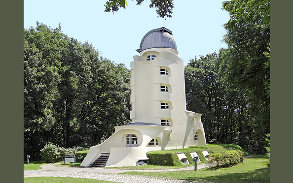 Foto: Einstein Turm Potsdam © CC BY 2.0 Jean-Pierre Dalbéra via Wikimedia Commons