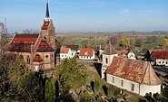 Alte Dorfkirche Golm und Neue Kirche Golm, Foto: Johannes Gräbner, Lizenz: Kirchbauverein Golm e.V.