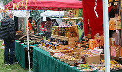 Regionalmarkt im Schlosspark Oranienburg