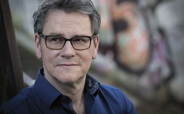 Oliver Bottini, Foto: Hans Scherhaufer, Lizenz: Hans Scherhaufer
