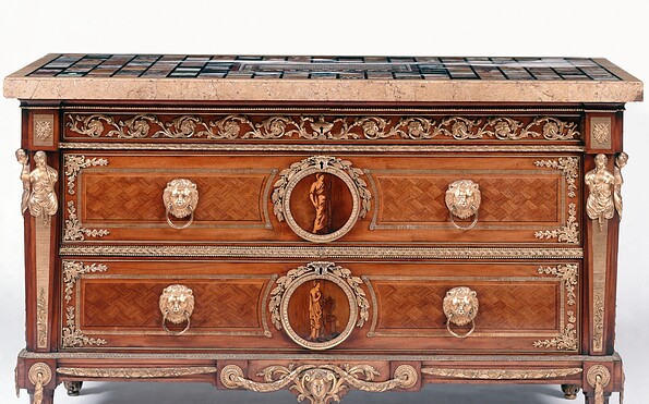 Kommode von Johann Gottlob Fiedler, um 1785, Foto: Roland Handrick, Lizenz: SPSG