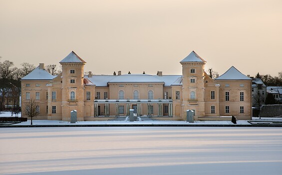 Schloss Rheinsberg im Winter, Foto: Leo Seidel, Lizenz: SPSG