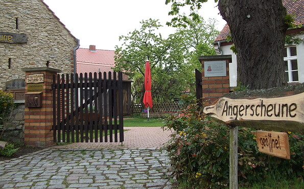 Außenansicht der Angerscheune in Petershagen, Foto: Kathleen Brandau, Lizenz: Gemeinde