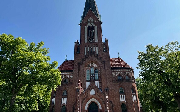 Ev. Kirche Eichwalde, Foto: Petra Förster, Lizenz: Tourismusverband Dahme-Seenland e.V.