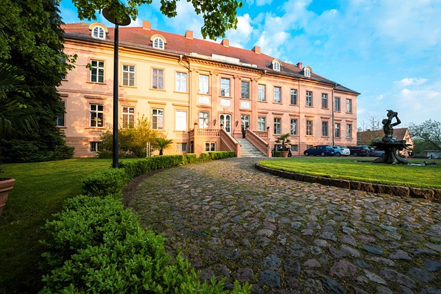 Schlosshotel Ruehstaedt